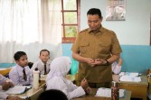 Wawako Pekanbaru Pastikan TKA Tingkat SD Berjalan Lancar