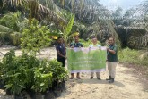 Penghijauan di Rawang Sari, PT SLS Berikan Bantuan Alpukat Aligator