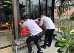Bapenda Pekanbaru Segel Sementara Objek Pajak di Jalan Riau
