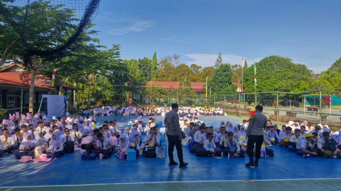 Polsek Bagan Sinembah Beri Edukasi Anti-Bullying dan Bahaya Narkoba kepada Siswa Baru