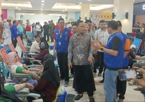 Walikota Pekanbaru Tinjau Donor Darah Kolaborasi Lintas Etnis