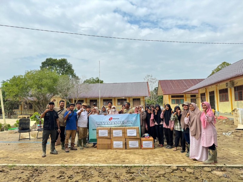 PT PPP Minamas Plantation Salurkan Bantuan Alat Tulis untuk Sekolah di Aceh Tamiang