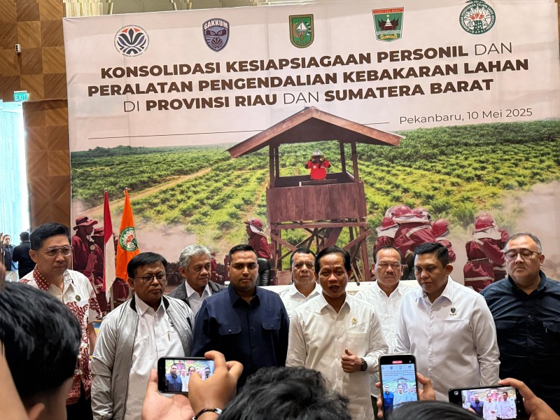 Menteri Lingkungan Hidup Apresiasi Gapki dan Minta Gubri Konsolidasi Aktif Cegah Api