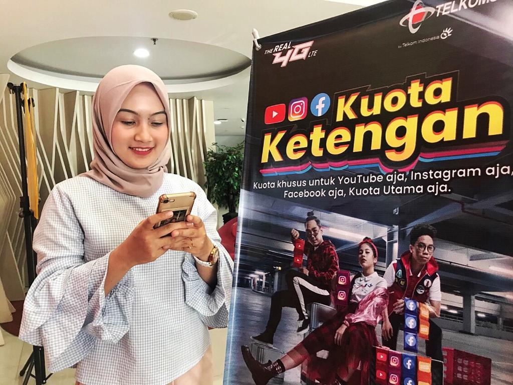 Akses Media Sosial Sepuasnya Setiap Hari