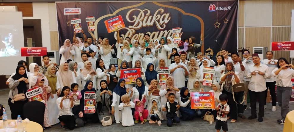 Apresiasi Member Loyal, Alfamart Ajak Buka Bersama Ratusan Membernya