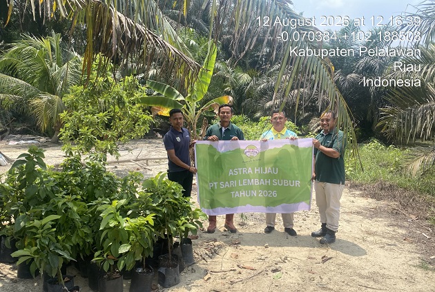 Penghijauan di Rawang Sari, PT SLS Berikan Bantuan Alpukat Aligator