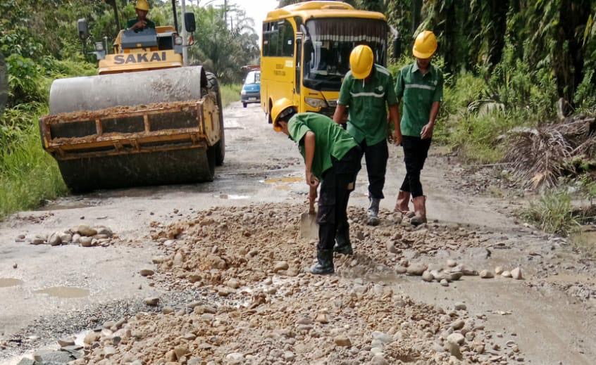 Lewat Perbaikan Infrastruktur Jalan, PT KTU Tingkatkan Kenyamanan Mobilitas Warga