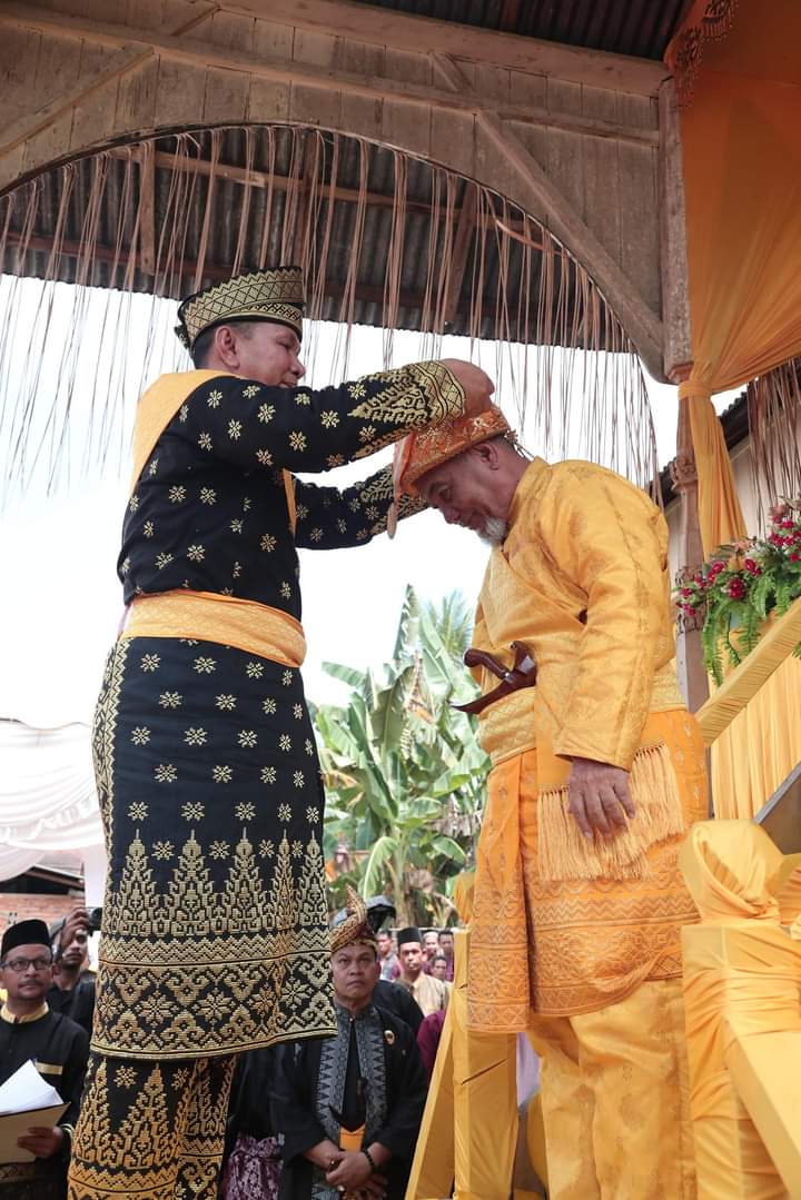 Tengku Haji Endrizal Sultan Mahkota Alam Jadi Raja Rokan
