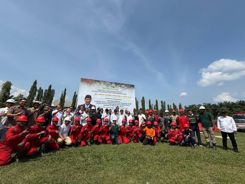 Menteri Lingkungan Hidup Himbau Konsolidasi Perusahaan Sawit Riau Melalui GAPKI Dalam Pencegahan Karhutla