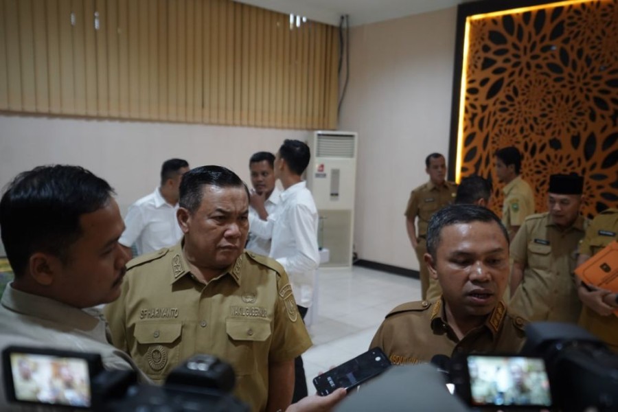Gubri Abdul Wahid Peringatkan Riau Siaga Hadapi Cuaca Ekstrem dan Karhutla