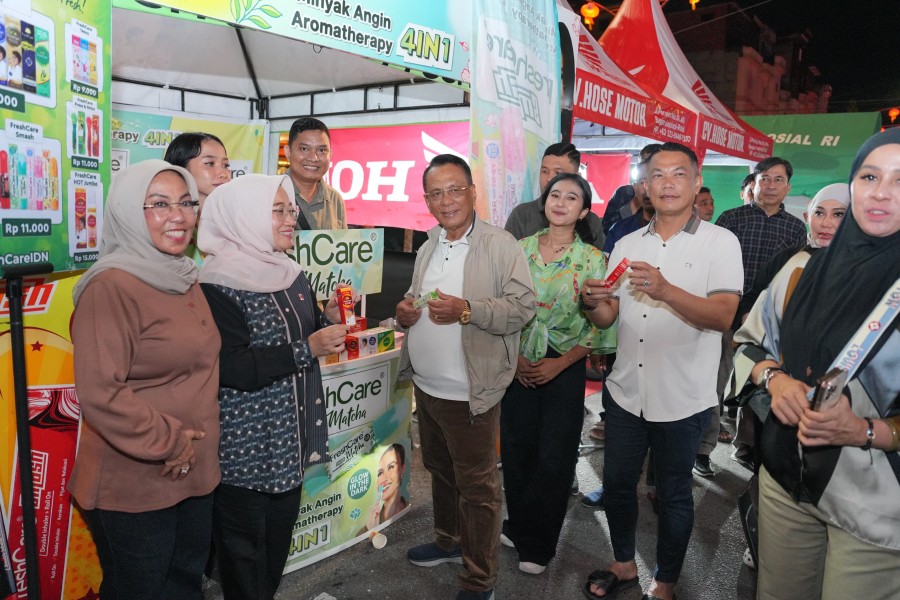 Bupati Bistamam Resmikan Festival Ekraf Pesona Boapi, Dorong UMKM dan Transaksi Digital QRIS