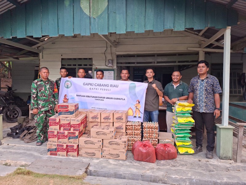 GAPKI Riau Peduli Salurkan Bantuan Kebutuhan Dapur Umum untuk Penanganan Karhutla di Riau