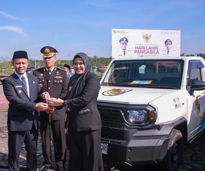 Tingkatkan Kebersihan Lingkungan, Tiap Kecamatan di Pekanbaru Dapat Operasional Pickup