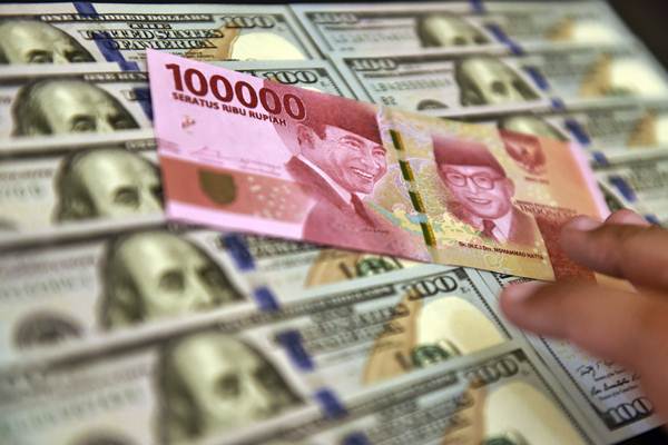 Rupiah Melemah Rp14.088 per Dolar AS