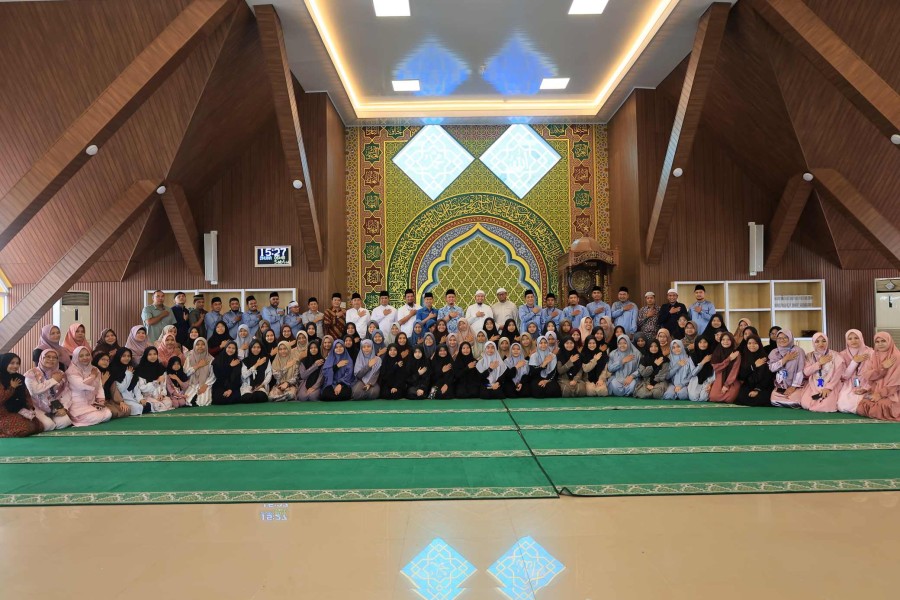 Tampung Aspirasi Pendidikan, Wako Agung Sambangi SMP Madani Pekanbaru