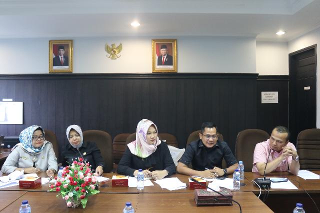 Hearing Komisi II DPRD Pekanbaru dan Bapenda Bahas PAD