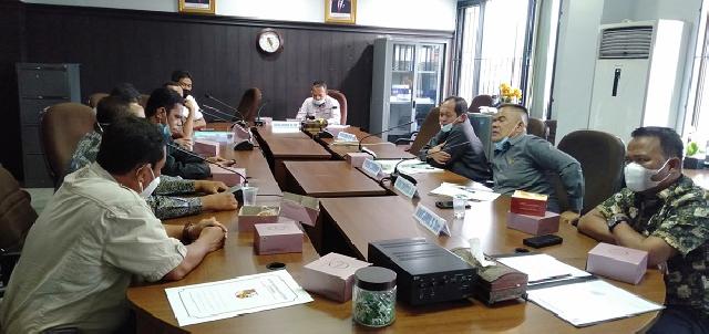 Bahas Usulan Pemekaran, Komisi I DPRD Pekanbaru dan Warga GTU Gelar Rapat
